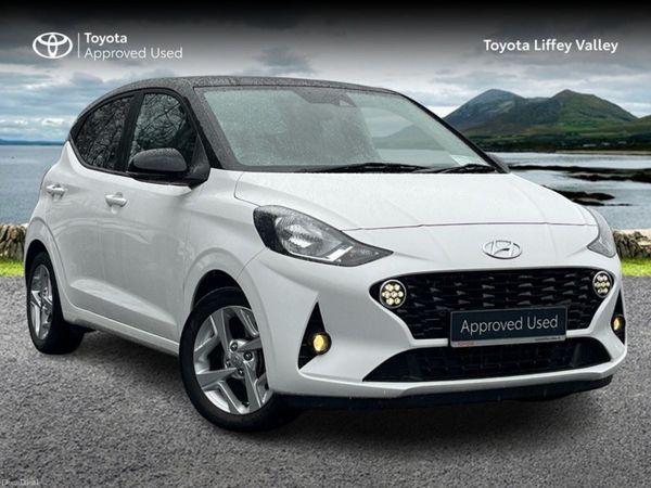 Hyundai i10 Hatchback, Petrol, 2022, White