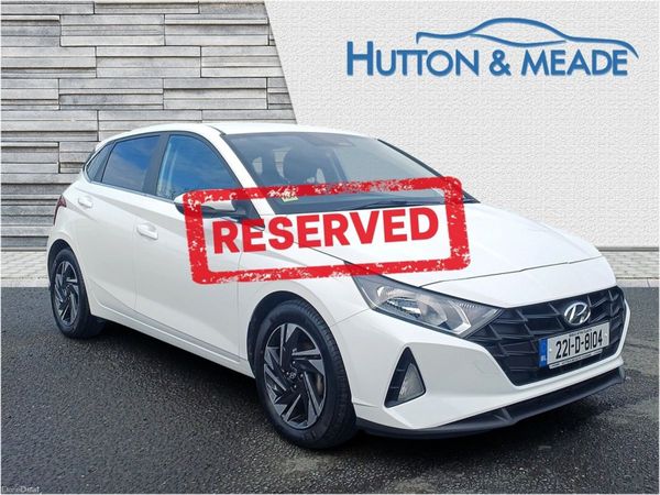 Hyundai i20 Hatchback, Petrol, 2022, White
