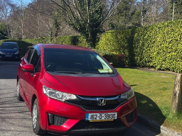 Honda Fit Hatchback, Petrol, 2016, Red