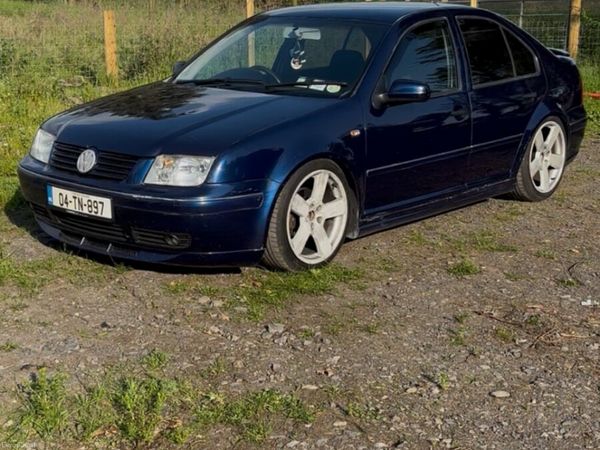 Volkswagen Bora Saloon, Diesel, 2004, Blue