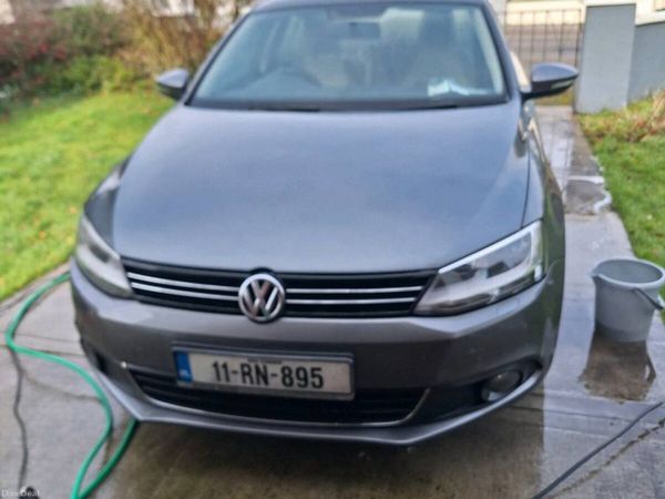 Volkswagen Jetta Saloon, Diesel, 2011, Grey