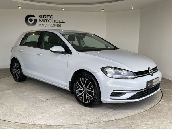 Volkswagen Golf Hatchback, Diesel, 2018, Silver