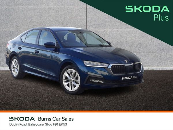 Skoda Octavia Saloon, Diesel, 2023, Blue