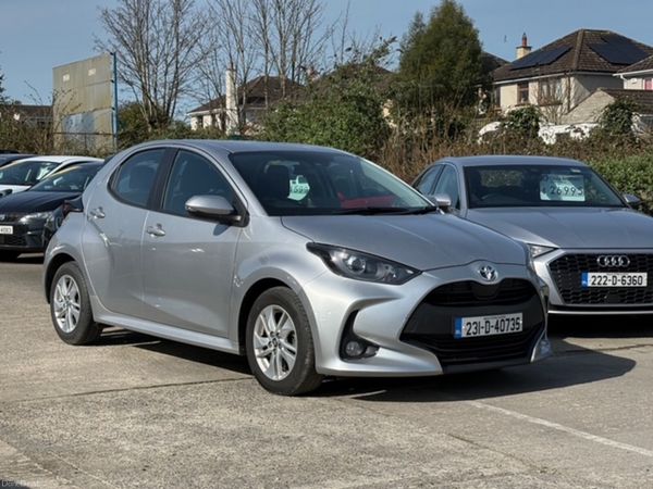 Toyota Yaris Hatchback, Petrol Hybrid, 2023, Grey