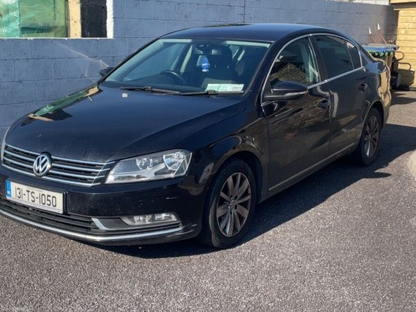Volkswagen Passat Saloon, Diesel, 2013, Black