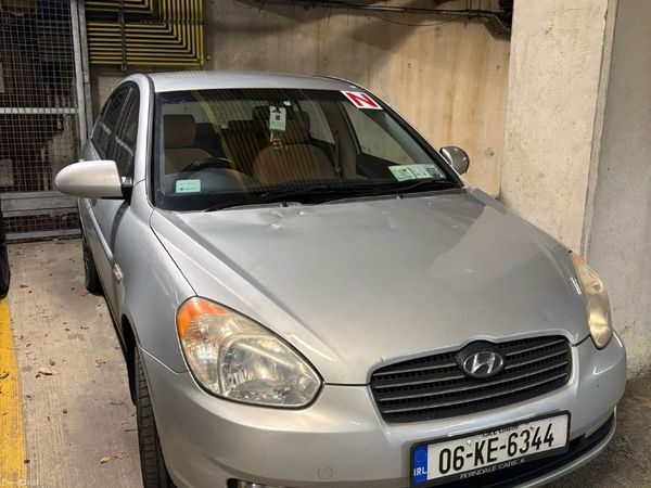 Hyundai Accent Saloon, Petrol, 2006, Silver