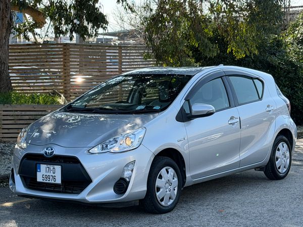 Toyota Aqua Hatchback, Petrol Hybrid, 2017, Silver