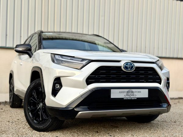 Toyota RAV4 SUV, Petrol Hybrid, 2022, White