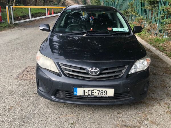 Toyota Corolla Saloon, Diesel, 2011, Black