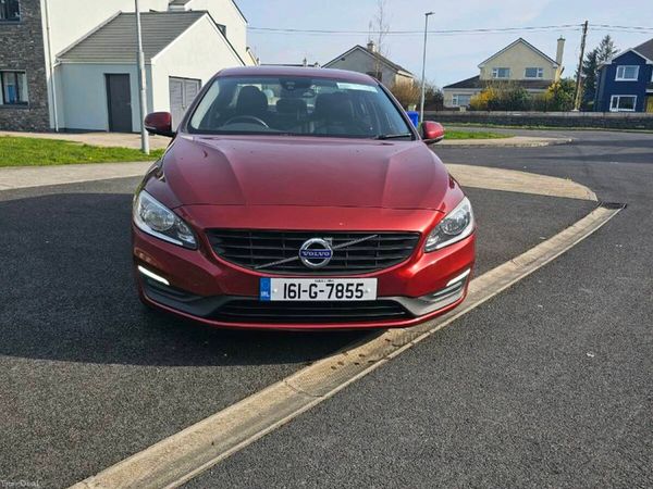 Volvo S60 Saloon, Diesel, 2016, Red