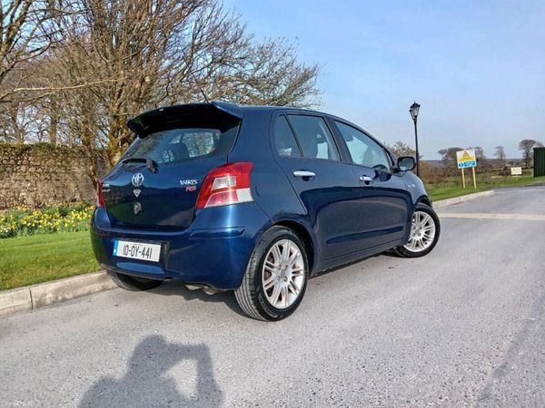 Toyota Yaris Hatchback, Petrol, 2010, Blue