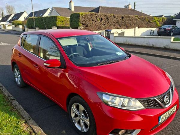Nissan Pulsar Hatchback, Diesel, 2016, Red