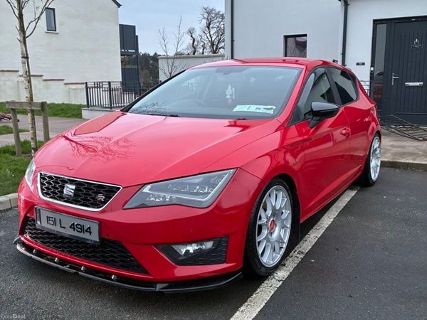 SEAT Leon Hatchback, Diesel, 2015, Red