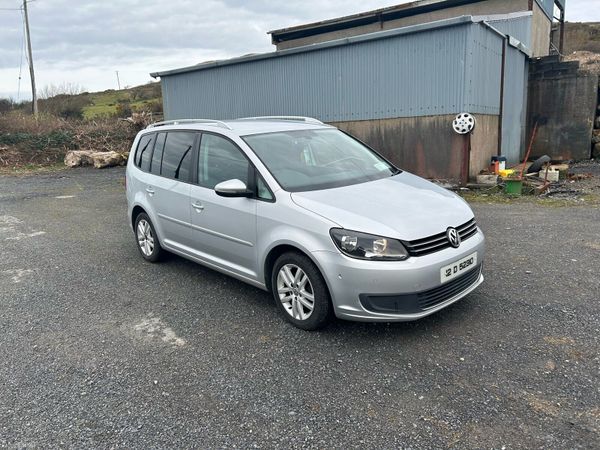 Volkswagen Touran MPV, Diesel, 2012, Silver
