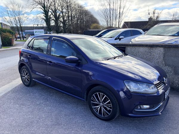 Volkswagen Polo Hatchback, Petrol, 2016, Purple
