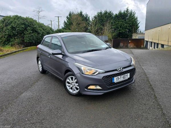 Hyundai i20 Hatchback, Petrol, 2017, Grey