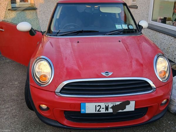 Mini First Hatchback, Petrol, 2012, Red
