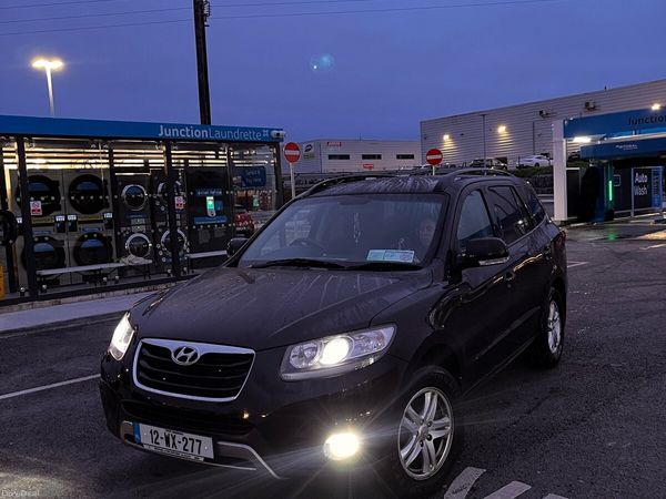 Hyundai Santa Fe SUV, Diesel, 2012, Black