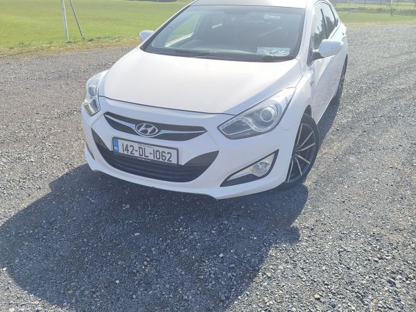 Hyundai i40 Saloon, Diesel, 2014, White