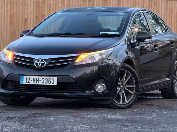 Toyota Avensis Saloon, Diesel, 2012, Black
