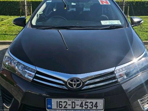 Toyota Corolla Saloon, Petrol, 2016, Black