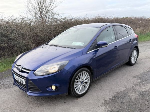 Ford Focus Hatchback, Petrol, 2014, Blue