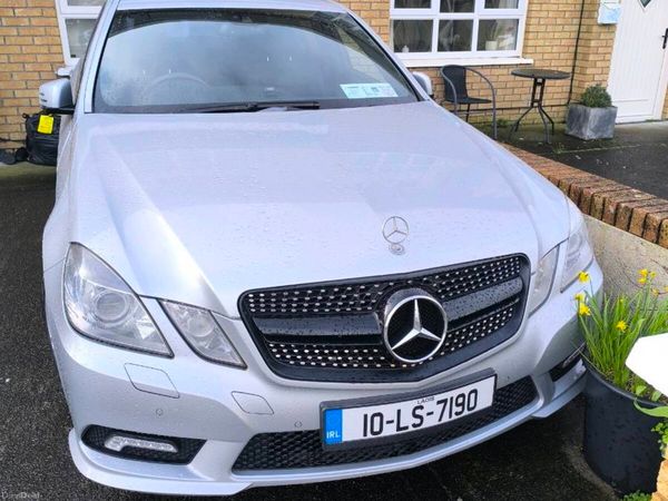 Mercedes-Benz E-Class Saloon, Petrol, 2010, Silver