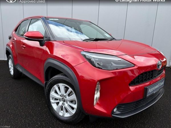 Toyota Yaris Cross Hatchback, Petrol Hybrid, 2023, Red