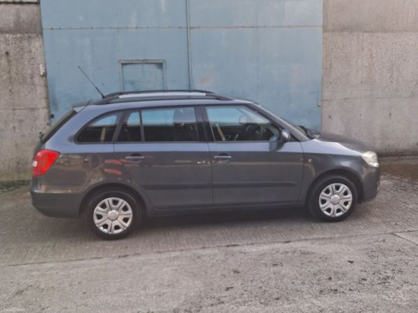 Skoda Fabia Estate, Petrol, 2008, Grey