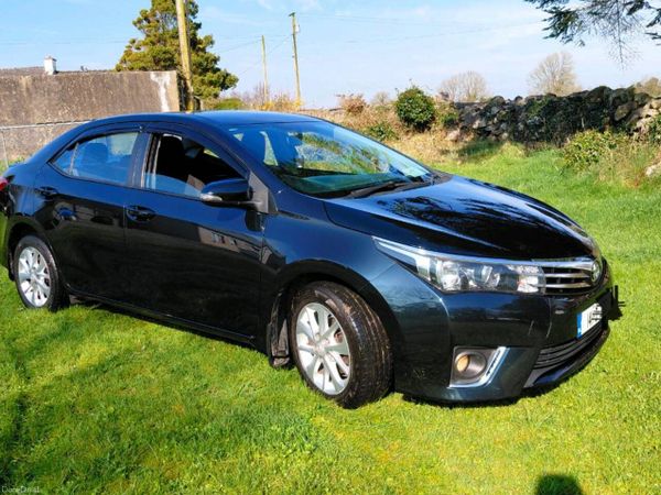 Toyota Corolla Saloon, Diesel, 2014, Black