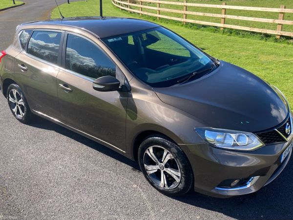 Nissan Pulsar Hatchback, Diesel, 2015, Brown