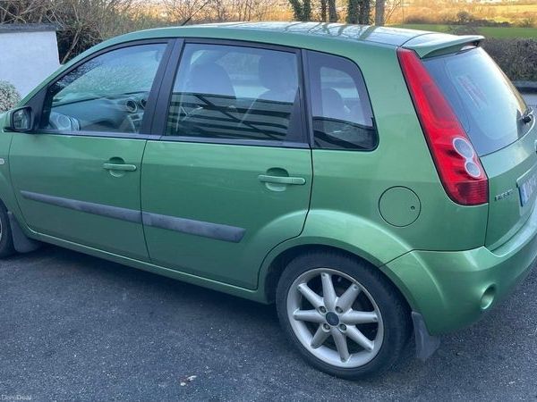 Ford Fiesta Hatchback, Petrol, 2007, Green
