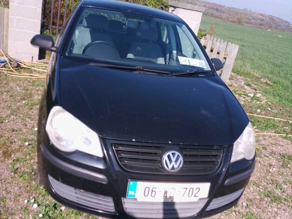 Volkswagen Polo Hatchback, Petrol, 2006, Black