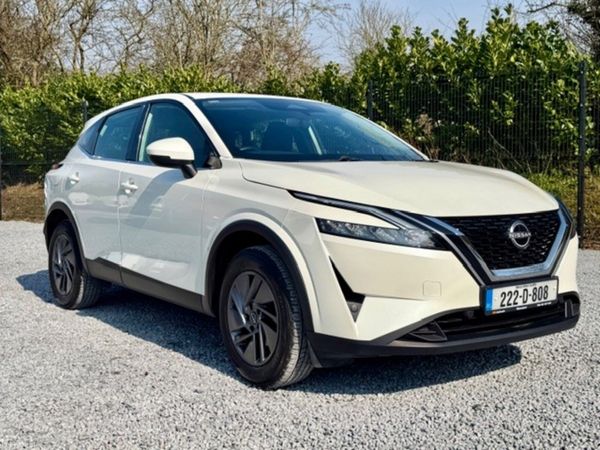 Nissan Qashqai MPV, Petrol, 2022, White