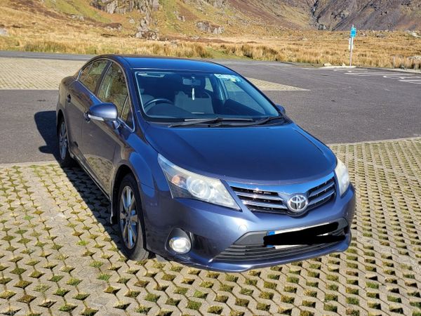 Toyota Avensis Saloon, Diesel, 2012, Blue