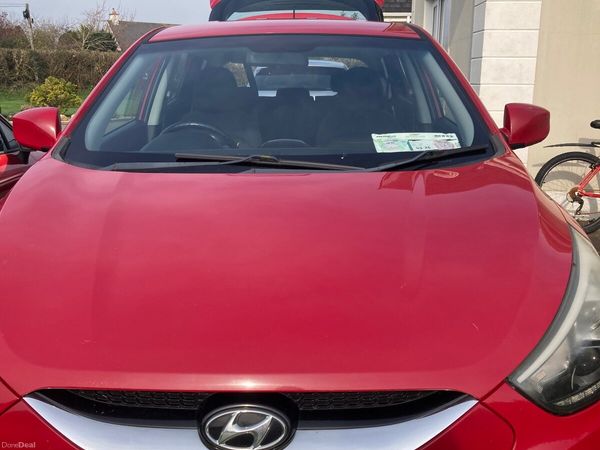 Hyundai ix35 SUV, Diesel, 2015, Red