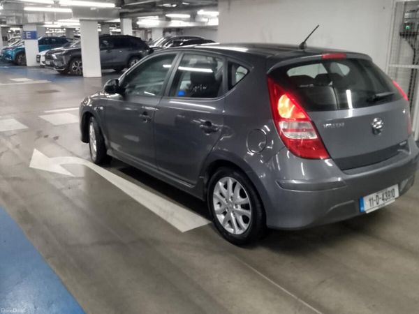 Hyundai i30 Hatchback, Diesel, 2011, Grey