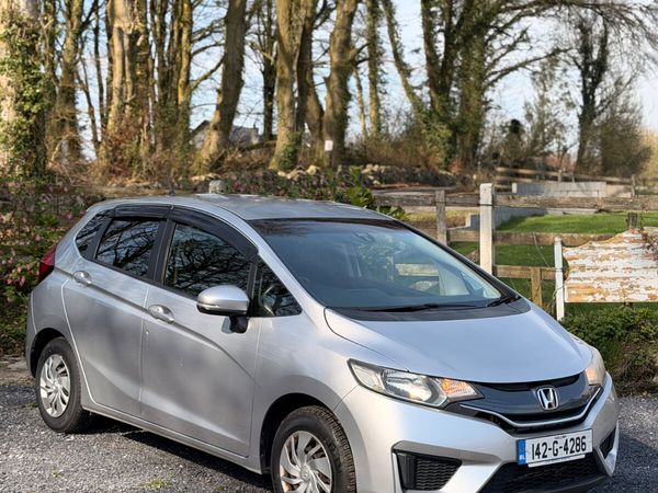 Honda Fit Hatchback, Petrol, 2014, Silver