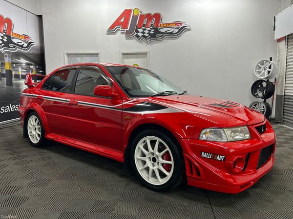Mitsubishi Lancer Saloon, Petrol, 2000, Red
