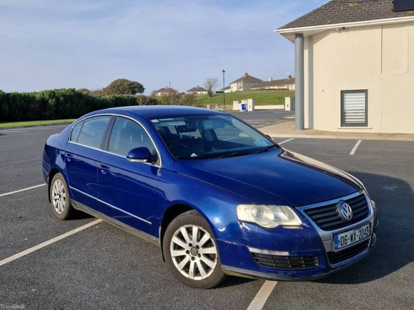 Volkswagen Passat Saloon, Petrol, 2006, Blue