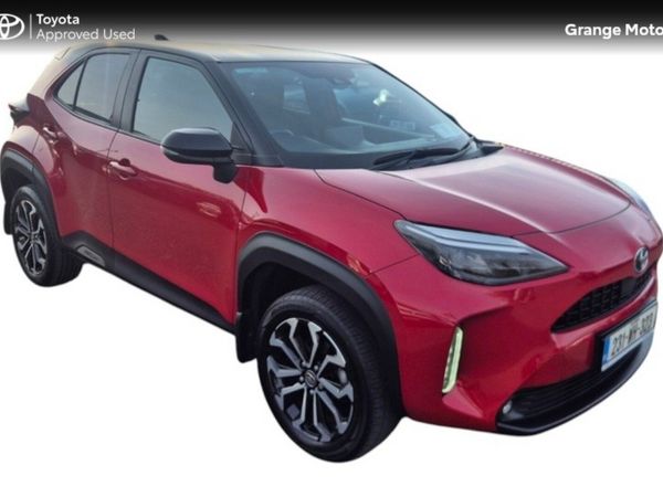 Toyota Yaris Cross Hatchback, Petrol Hybrid, 2023, Red