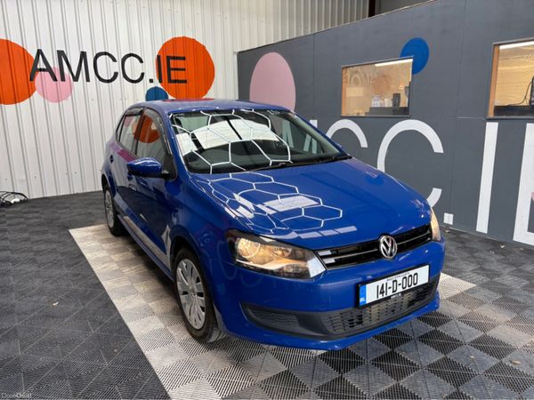 Volkswagen Polo Hatchback, Petrol, 2014, Blue
