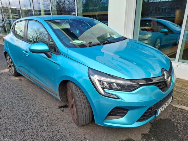 Renault Clio Hatchback, Petrol, 2022, Blue