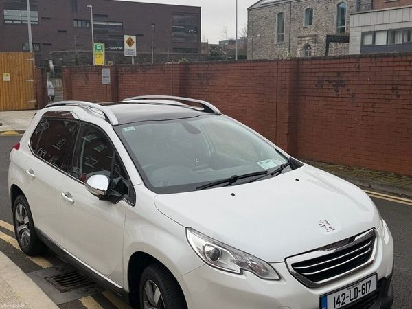 Peugeot 2008 Hatchback, Petrol, 2014, White
