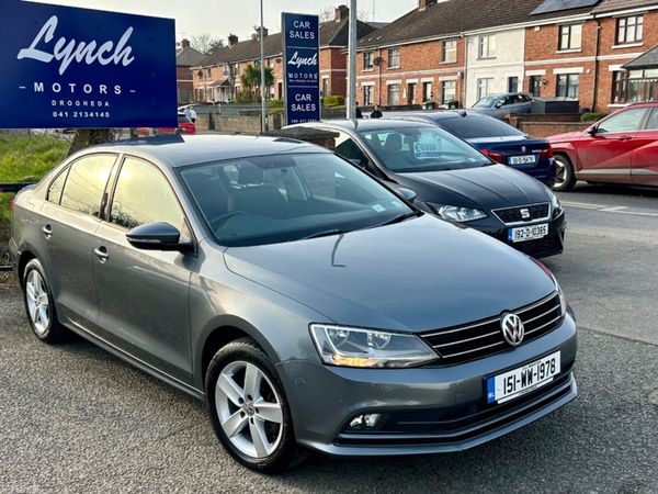 Volkswagen Jetta Saloon, Petrol, 2015, Grey