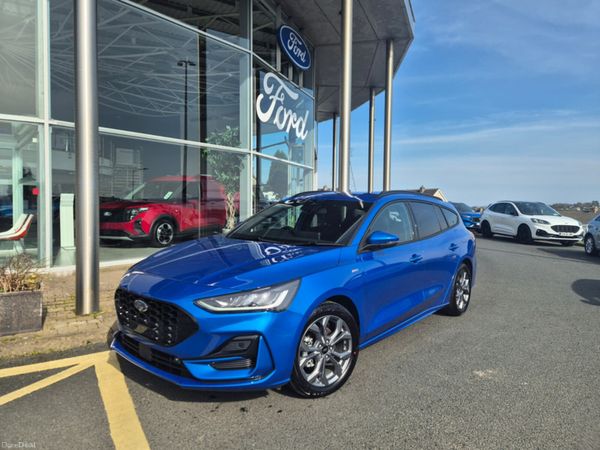 Ford Focus Estate, Petrol Hybrid, 2026, Blue