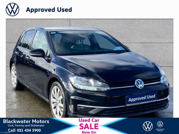 Volkswagen Golf Estate, Petrol, 2019, Black