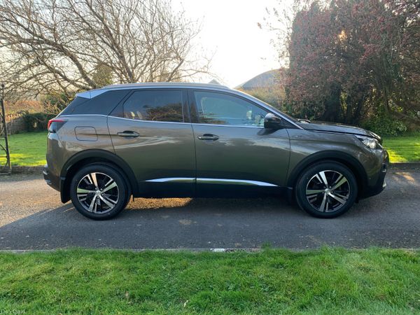 Peugeot 3008 MPV, Diesel, 2019, Grey