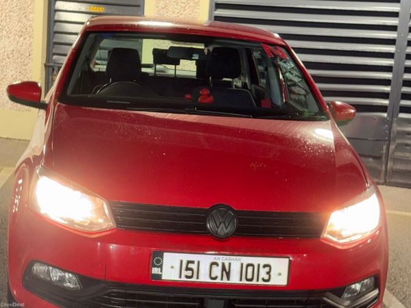 Volkswagen Polo Hatchback, Petrol, 2015, Red