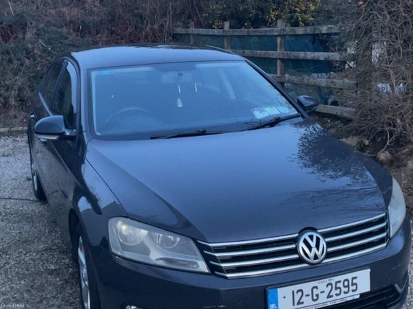 Volkswagen Passat Saloon, Diesel, 2012, Grey